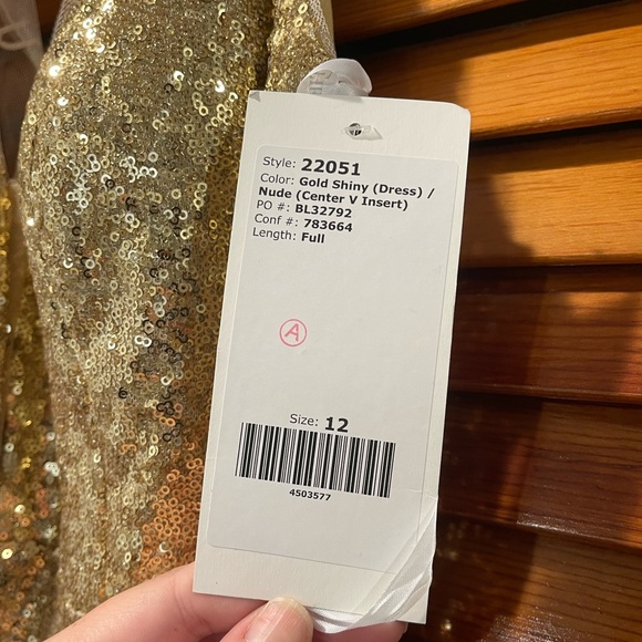 Gold sequin dress (size 12) - Picture 3 of 6